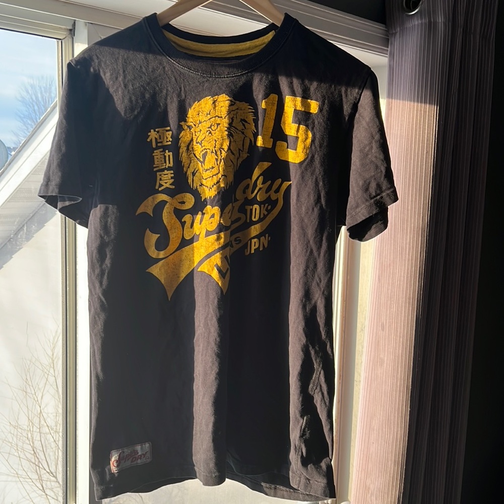 MENS LARGE JAPANESE “ SUPER DRY TOKYO LIONS “ 100 percent cotton t-shirt